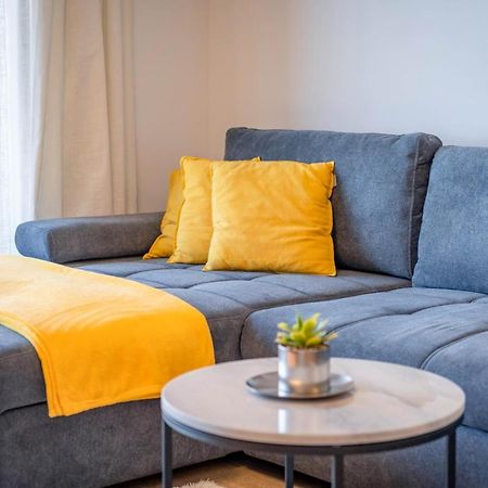 Myflat Coral Beach Apartment Шіофок Екстер'єр фото