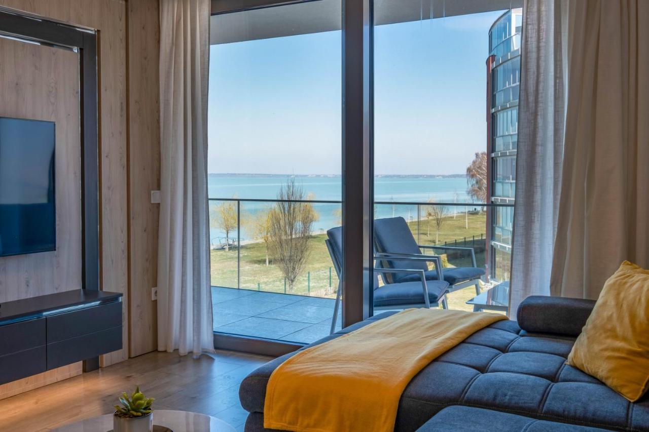 Myflat Coral Beach Apartment Шіофок Екстер'єр фото